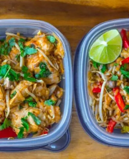 Healthy Chicken Pad Thai