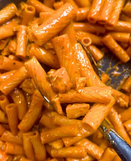 Creamy Roasted Red Pepper Pasta