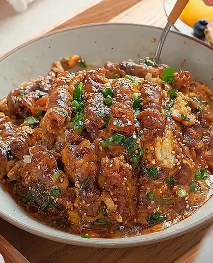 抱蛋肥牛饭 Beef with Egg