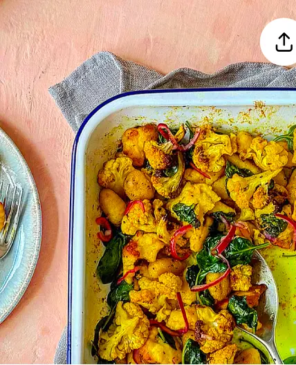 Cauliflower, halloumi gnocchi bake