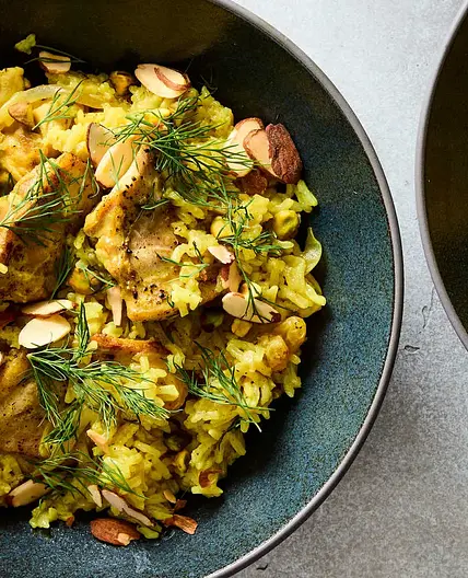 Spiced Chicken and Rice With Cardamom and Cinnamon
