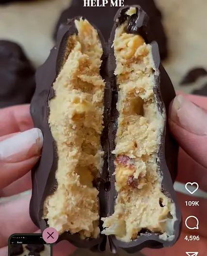 Peanut butter chocolate squares (adapted from @thehomechefmomma)