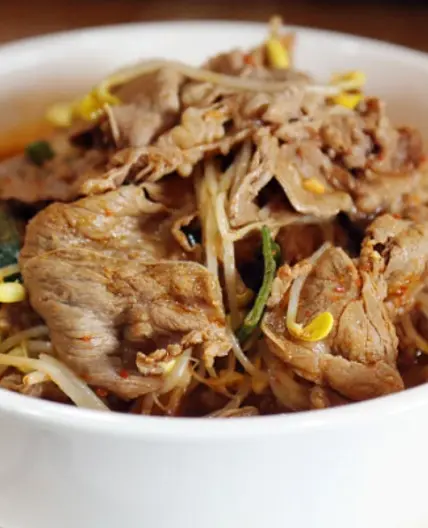 산처럼 쌓아서 먹는 산더미물갈비