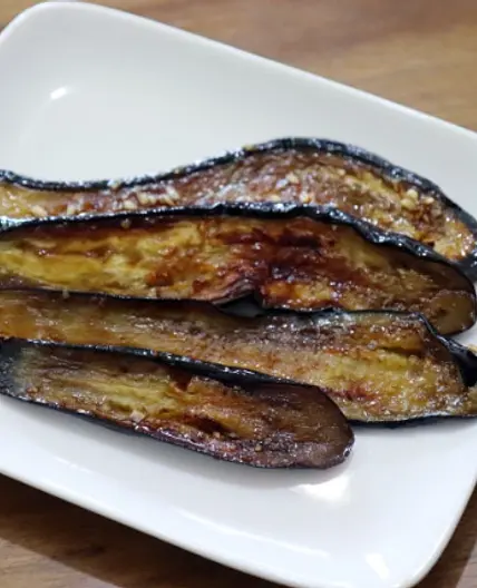 가지볶음보다 맛있는 가지 스테이크 맛보면 멈출 수 없어요.