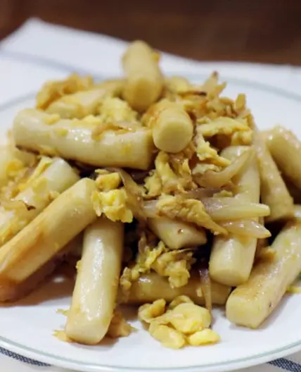 단짠단짠 아이들도 좋아하는 순한 맛 계란 떡볶이