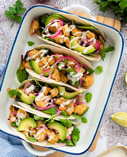 Vegetarische wraps met gegrilde bloemkool