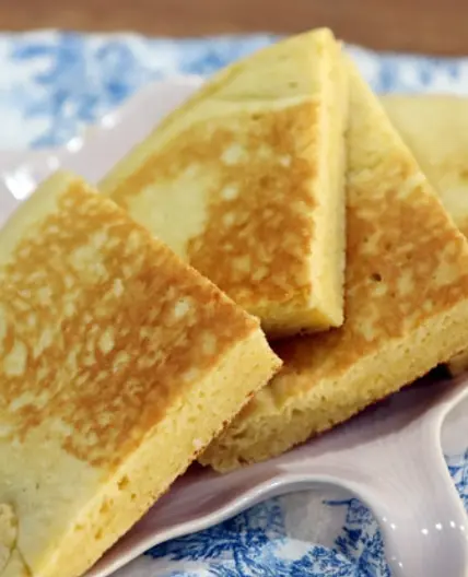 아몬드가루로 만든 포슬포슬 맛있는 팬케이크 레시피