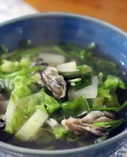비린 맛없이 시원하고 탱글한 굴국 끓이는 법