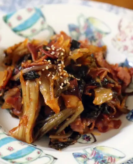 밥반찬으로 좋은 베이컨 김치볶음