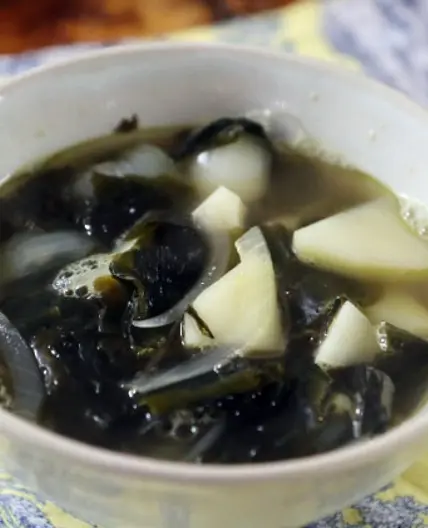 고기 육수 없는 깔끔하고 진한 미역국