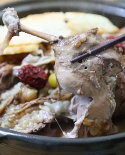 닭백숙 보다 맛있는 누룽지 오리백숙 만들어 보세요.