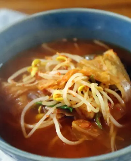 시원하고 개운한 김치콩나물국 레시피