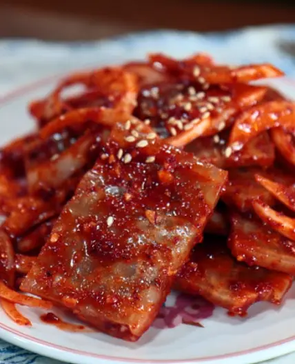 쫄깃쫄깃 새콤달콤 맛있는 편육무침