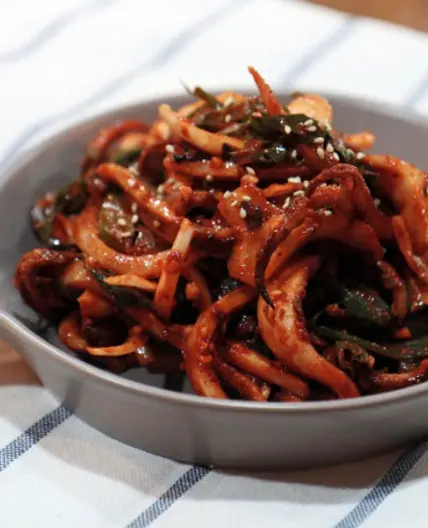 오징어무침 더 이상 삶아서 하지 마세요. 무수분 오징어무침