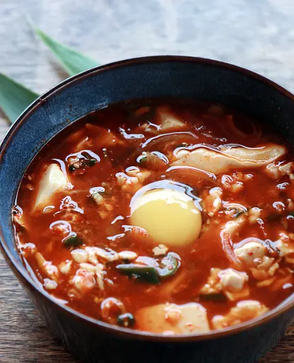 순두부찌개 끓이는 방법 육수 없이 10분만 만들어 보세요.