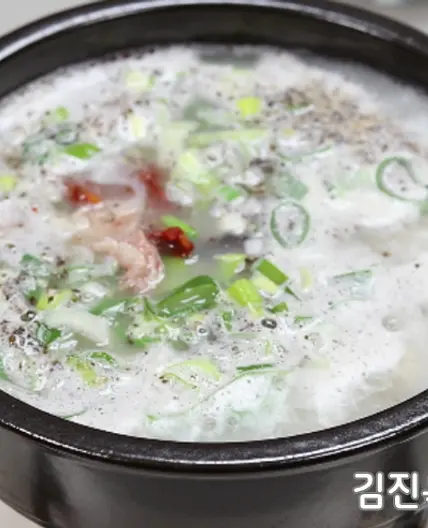 맛있어서 깜짝 놀라는 집에서 순대국 끓이는법 사골육수 순대국