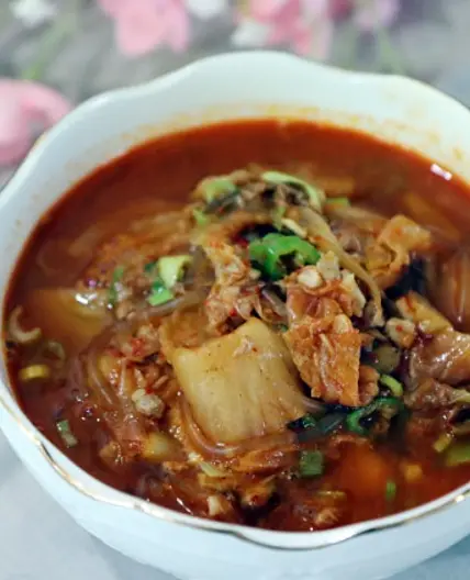 잡채 매콤하게 찌개로 만들어 보세요.
