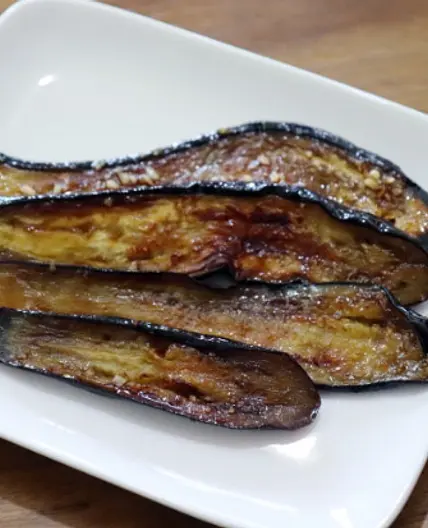 가지볶음보다 맛있는 가지 스테이크 맛보면 멈출 수 없어요.