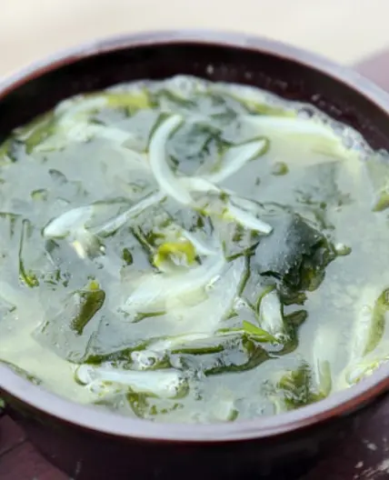 미역국 육수, 고기, 조미료 없이 진하고 맛있게 끓이는 방법