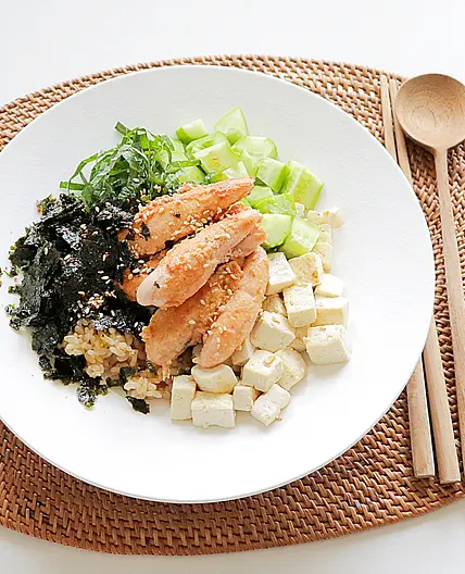 명란 오이 두부 비빔밥