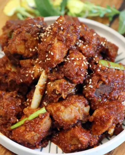 대구 동인동 매운찜갈비 돼지고기로 만들어 보세요.