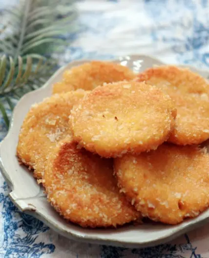 단호박 찰떡 구워서 만들어 보세요. 쫀뜩쫀득 쫄깃쫄깃 맛있어요.