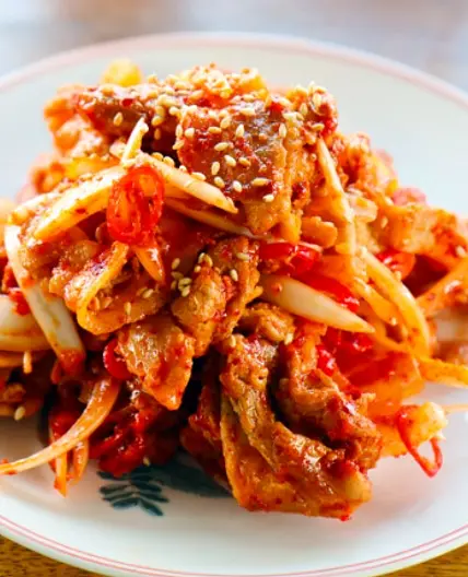 대패삼겹살 무침