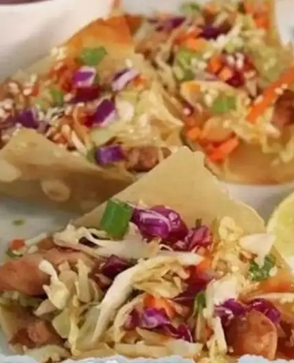 Crispy Chicken Wonton Tacos