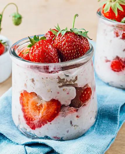 Strawberry Shortcake Overnight Oats