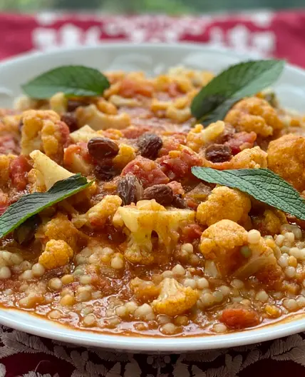 Moroccan Cauliflower Date Tagine