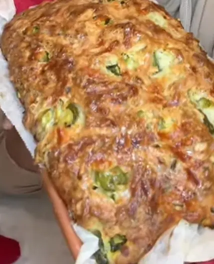 Cheese and Dill Pickle Bread