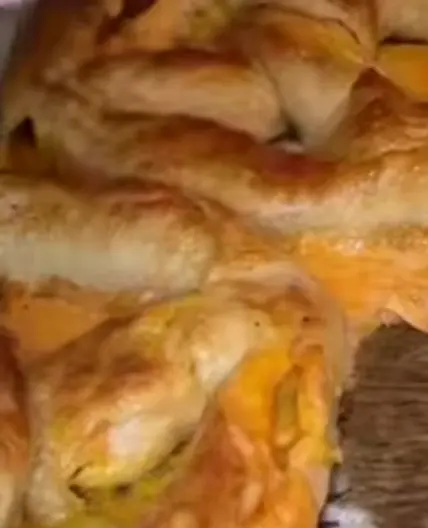 Stuffed Cheese Pretzels