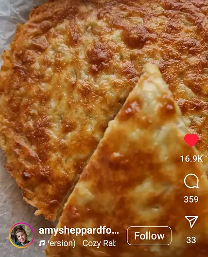 Cheesy lentil bake