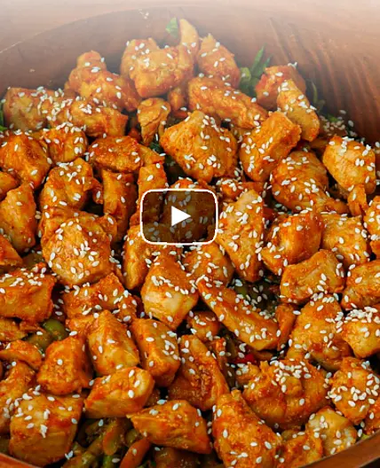 Sticky Honey Sriracha Stir Fry Salad