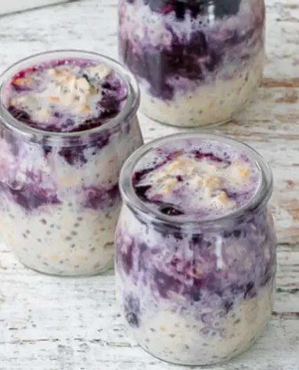 Blueberry Cheesecake Overnight Oats