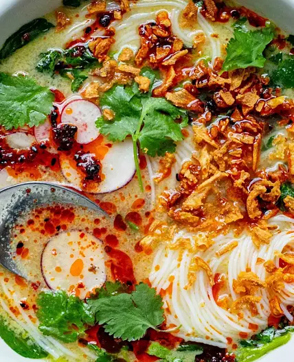 Quick & Spicy Noodle Soup