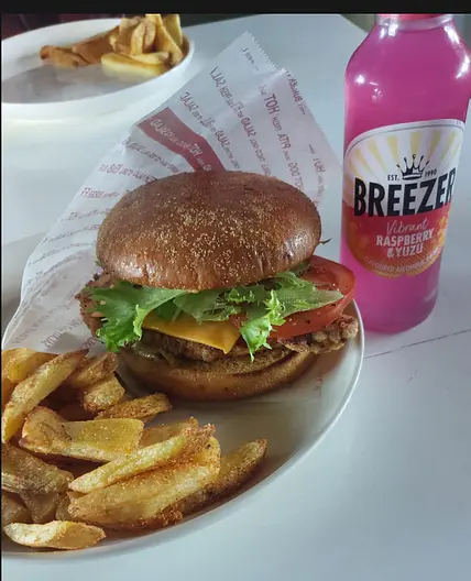 Sweet and Spicy Chicken burger (zinger)