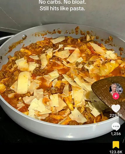Cabbage and turkey 'pasta'