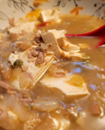 Easy Kimchi Jjigae (Kimchi Stew)