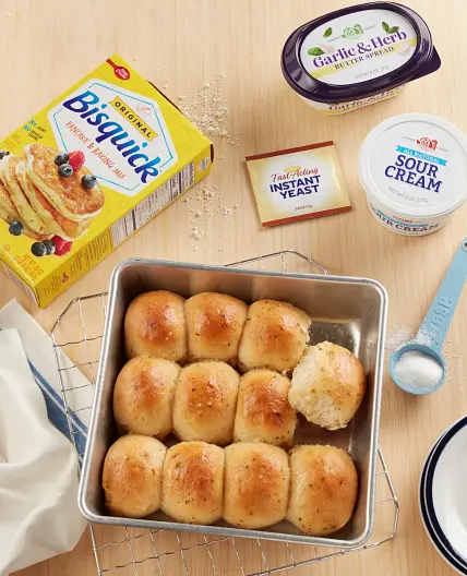 Quick Sour Cream Dinner Rolls