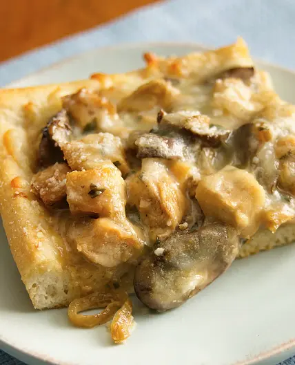 Creamy Chicken Marsala Pizza