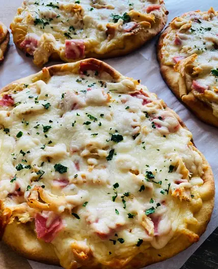 Traeger Chicken Cordon Bleu Pizzas