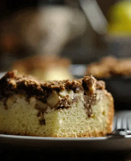 Chai Apple Coffee Cake