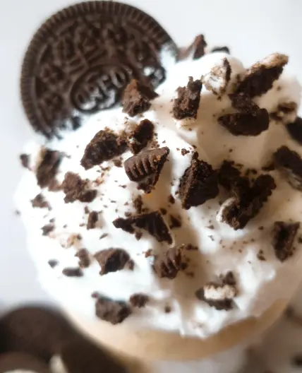 Oreo Iced Coffee Recipe: Quick + Easy (ONLY 5 Ingredients!)