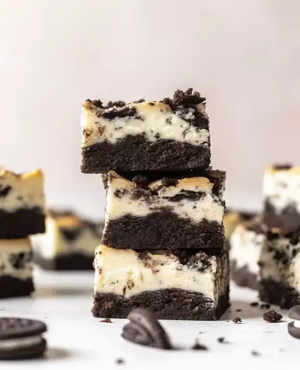 Oreo Cheesecake Bars