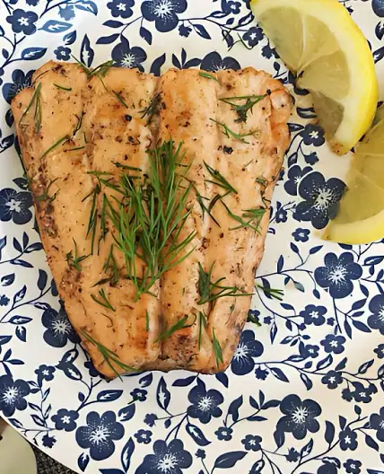 The Best Garlic Lemon Dill Salmon Recipe