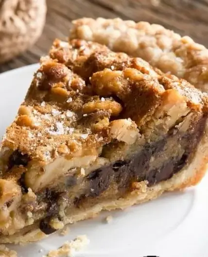 The Best Salty Walnut Chocolate Pie Recipe