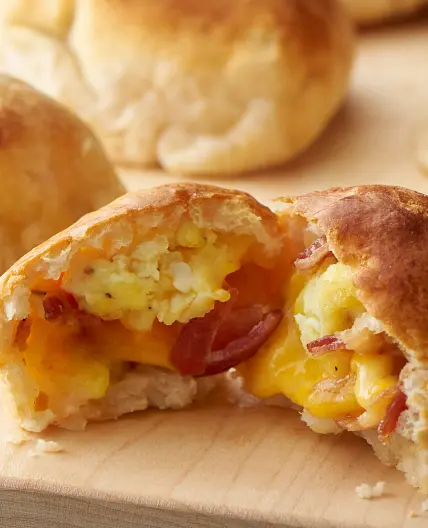 Air Fryer Bacon and Egg Breakfast Biscuit Bombs