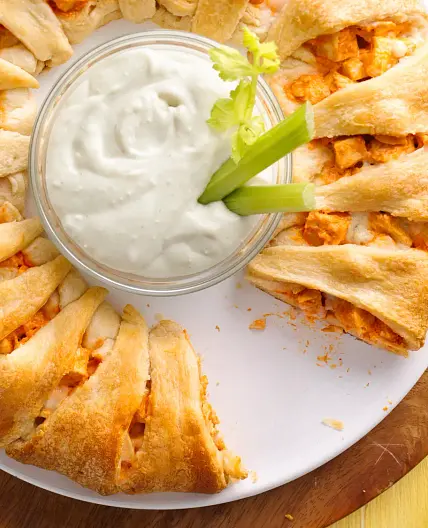 Buffalo Chicken Crescent Ring