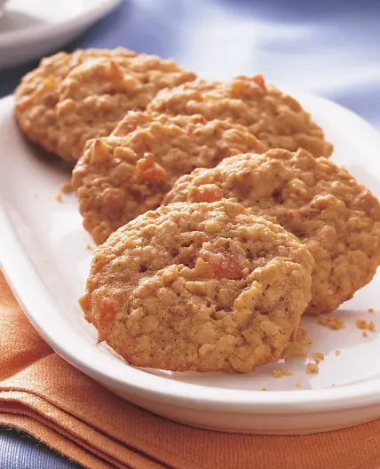Apricot Oatmeal Cookies